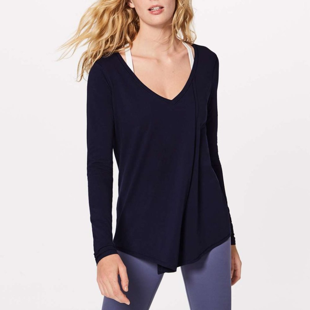 Lululemon Knot A Problem Long Sleeve in Aeon